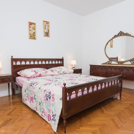 Apartments Dzeki 스플리트 외부 사진